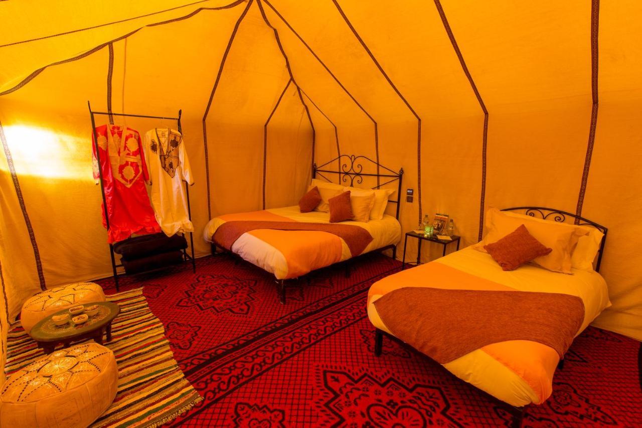 Отель Luxury Bega Camp Мерзуга Экстерьер фото